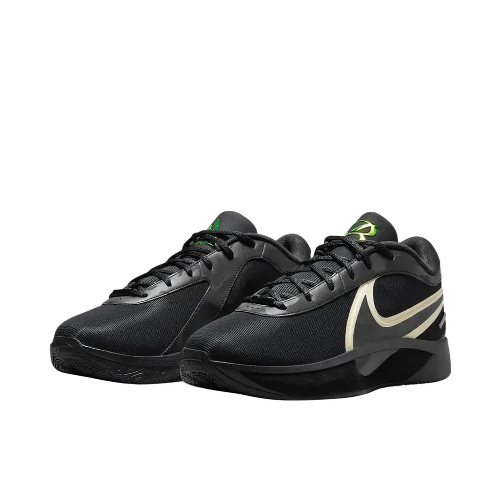 Giannis Freak 6 " Black Label "