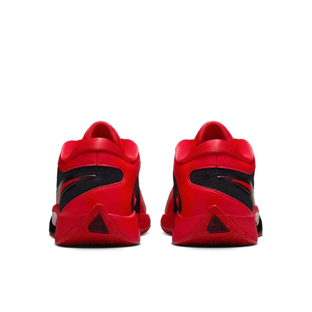 Giannis Freak 6 " Bred "