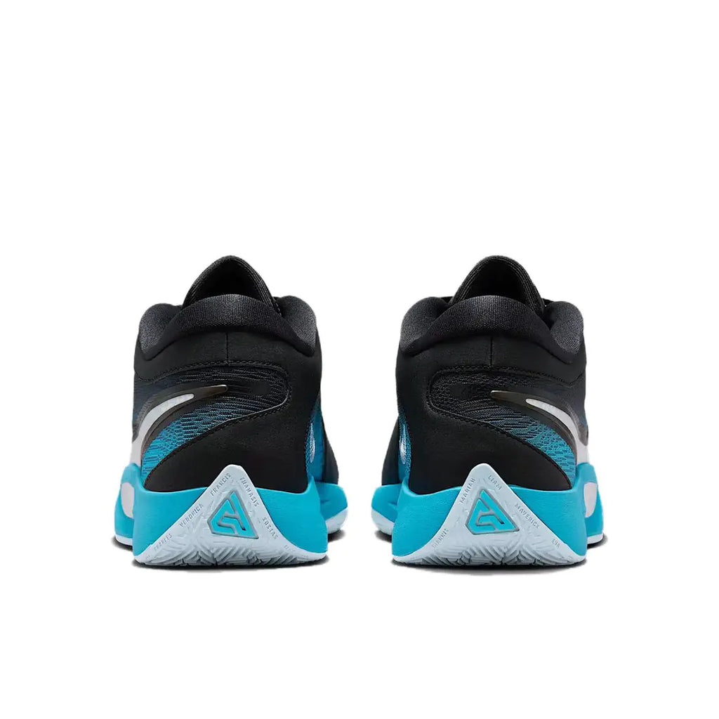 Giannis Freak 6 " Christmas "