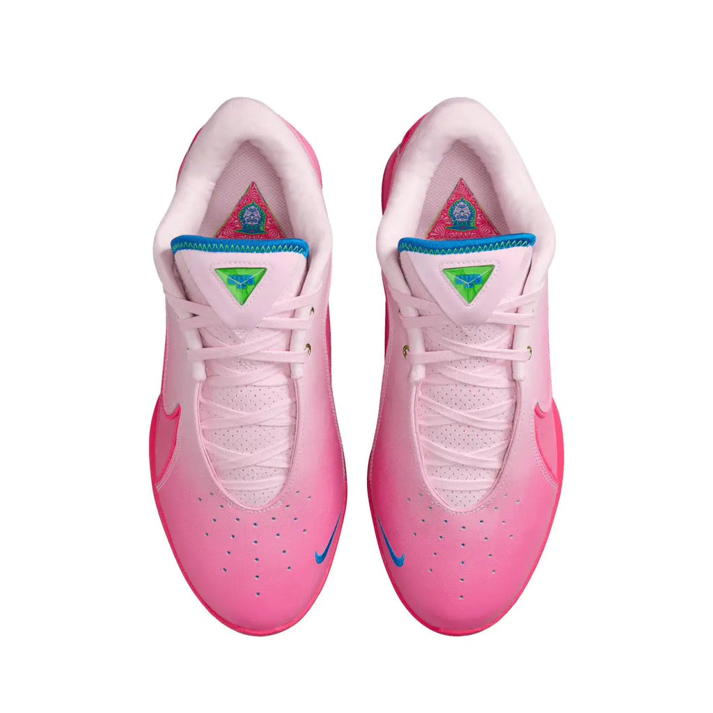 LeBron 22 " Valentine " ( GS )